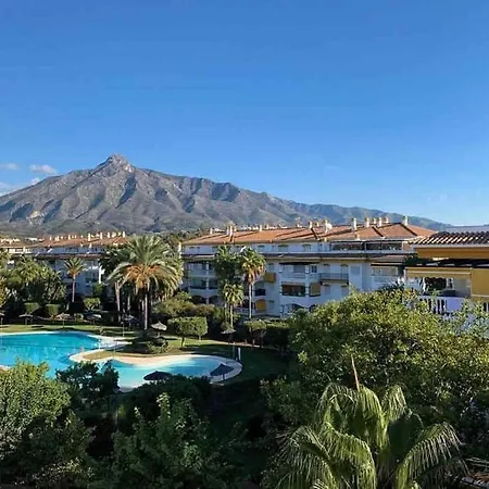 Luxurious 2 Bedroom Apartment, Puerto Banus, Two Beautifull Swimmingpools Marbella
